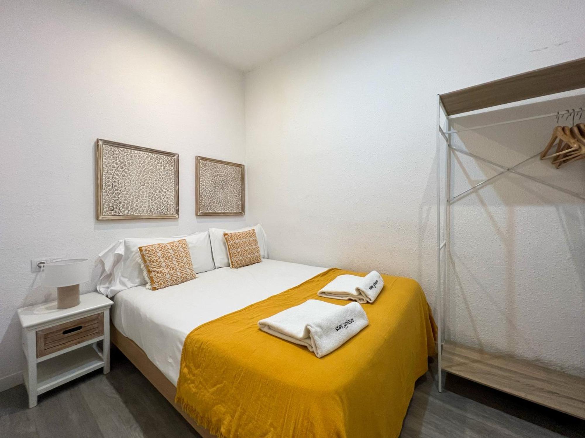 Stay U-Nique Apartments Rossello Barcelona Bagian luar foto