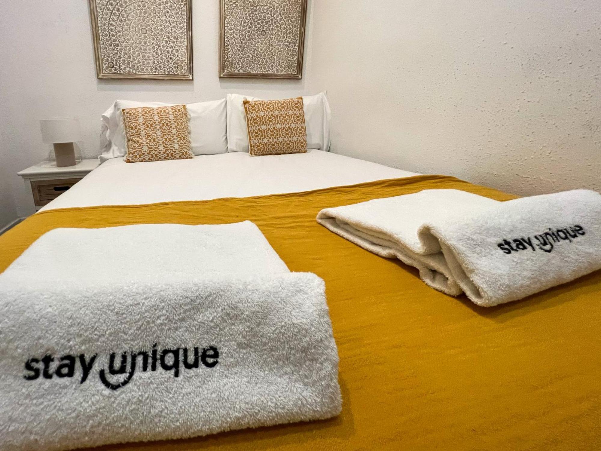 Stay U-Nique Apartments Rossello Barcelona Bagian luar foto